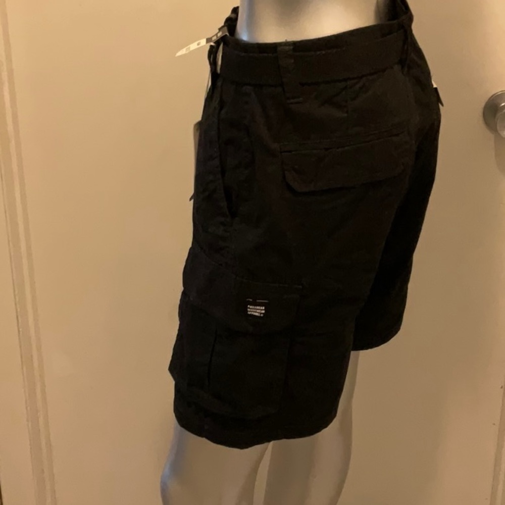 Pull & Bear Cargo Shorts Black - Picture 4 of 6